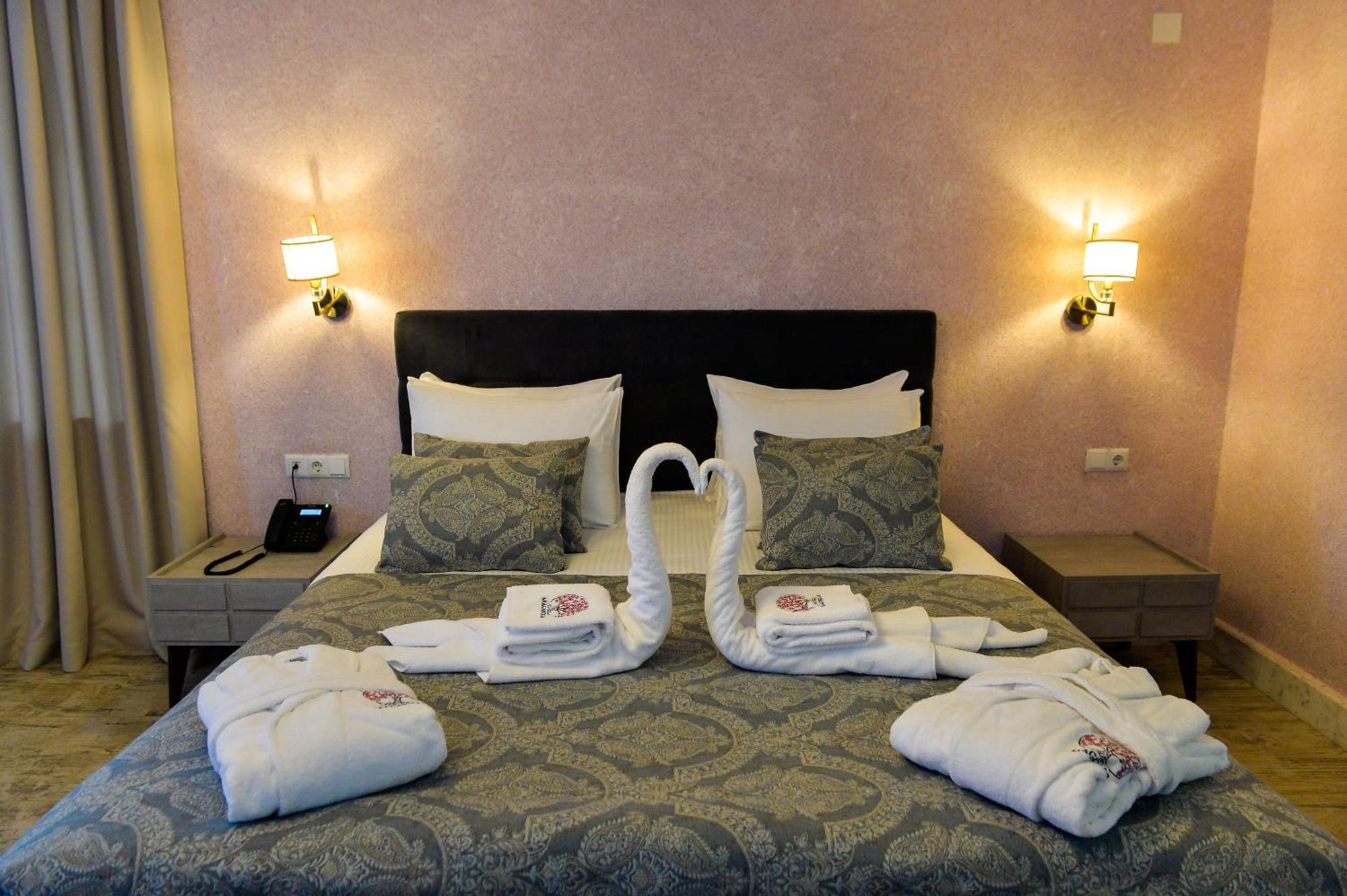 Hotel Magnolia In The City Centre Кутаїсі Екстер'єр фото