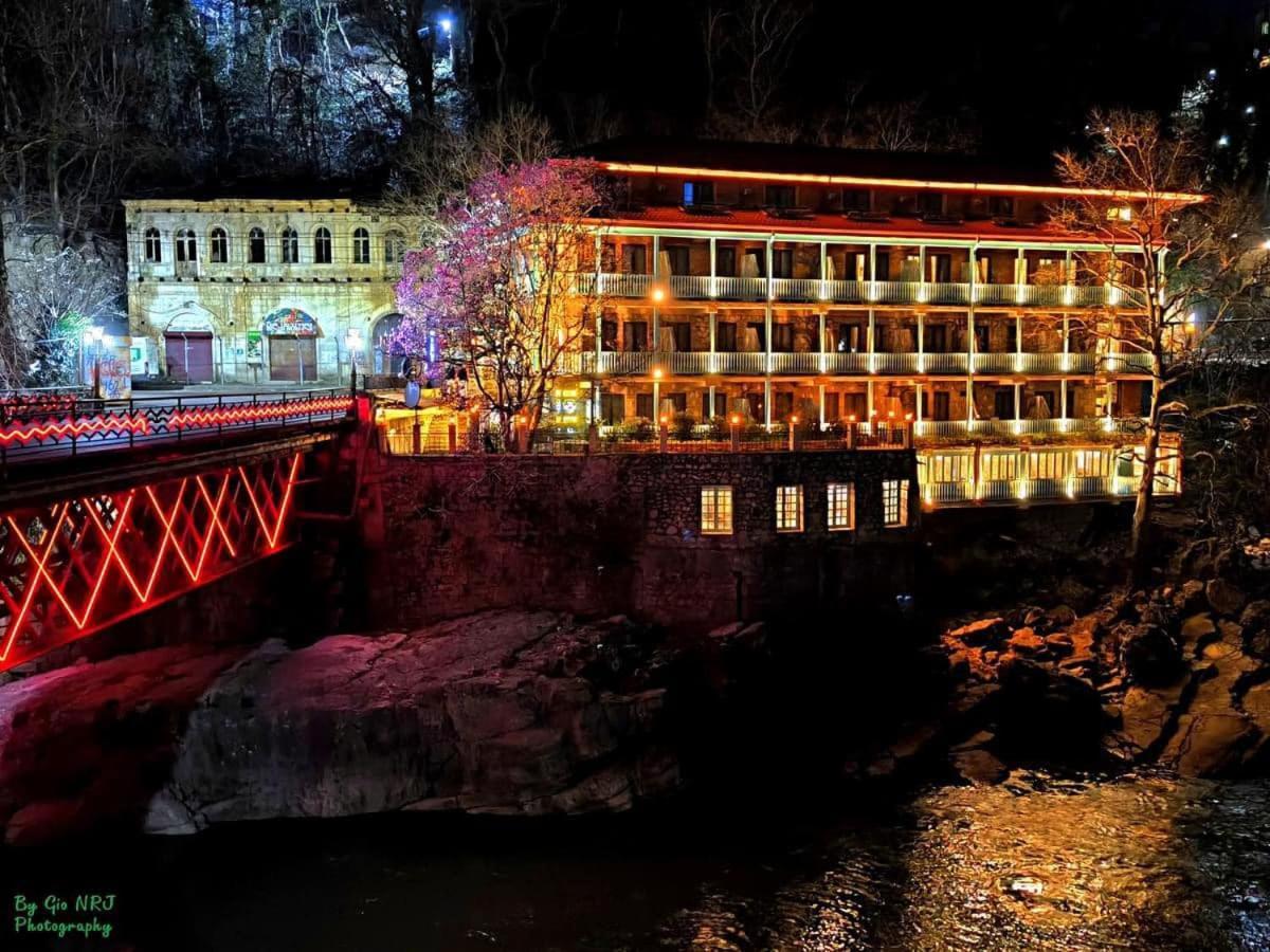 Hotel Magnolia In The City Centre Кутаїсі Екстер'єр фото